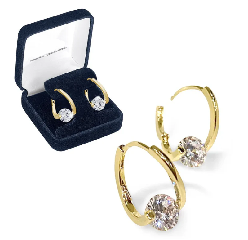 Small hoop earrings featuring a centerpiece zirconia that sparkles like a diamond—available in three colors: Gold / Silver / Ocean Blue ✨💎